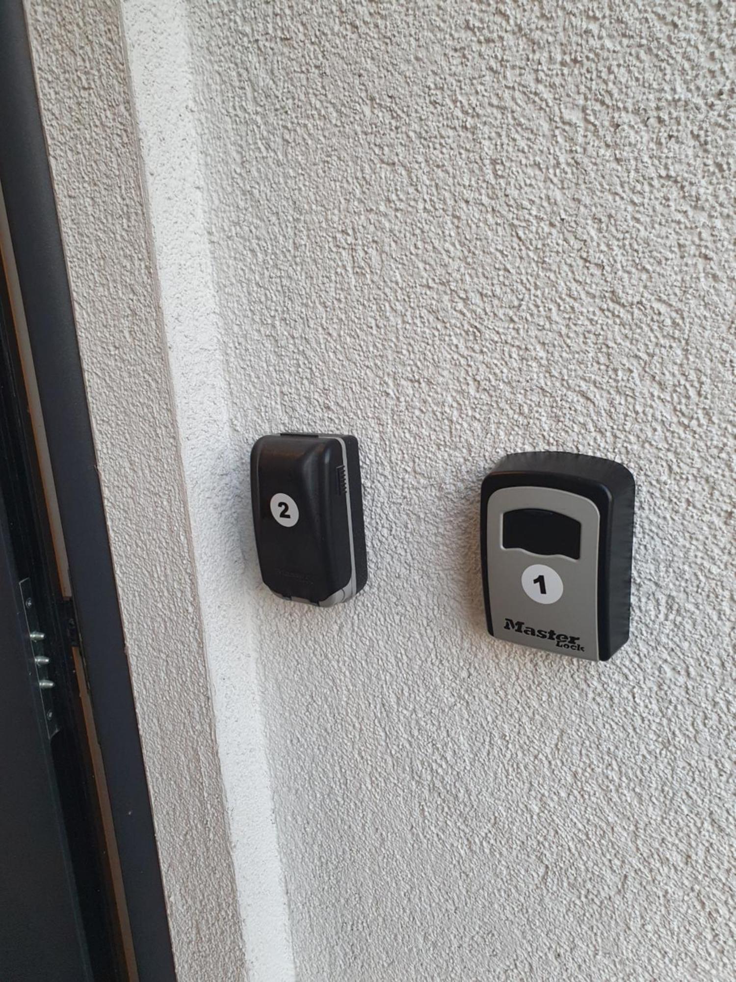 Zwei Schicke Apartments Mit Parkplatz Colonia Exterior foto